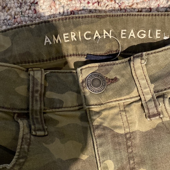American eagle camo skinny jeans. - Picture 3 of 7